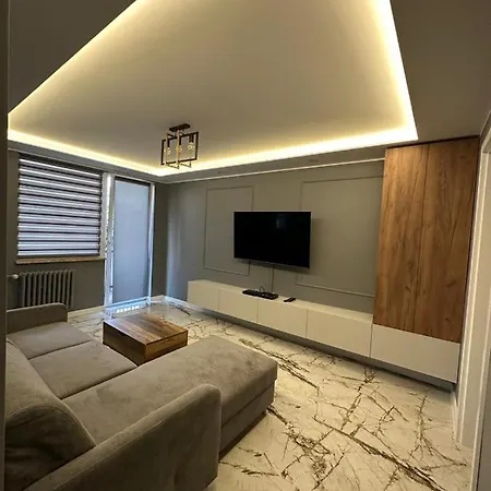 Centrum 2-pokojowy Klimatyzacja Nr 6 * Радом